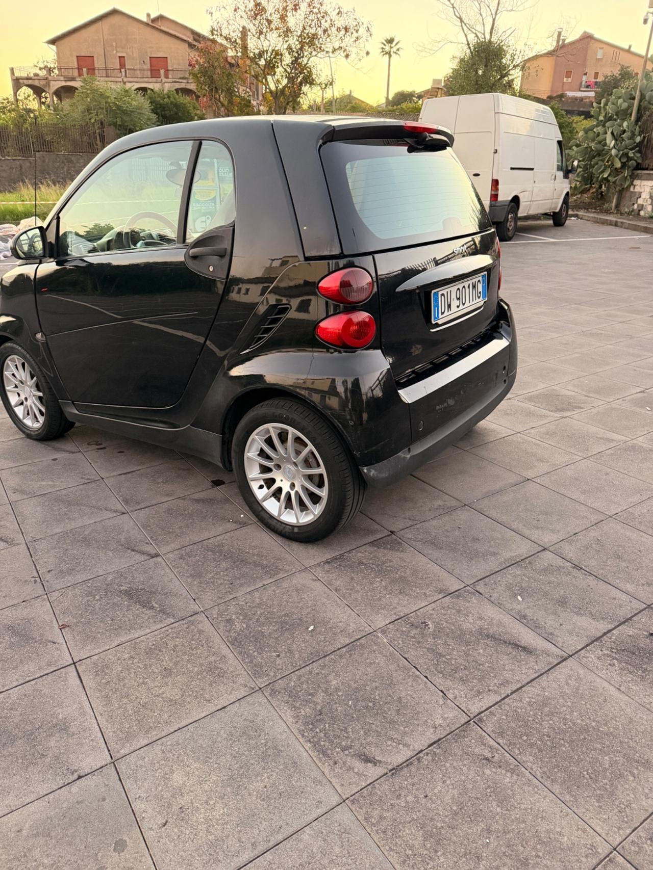 Smart ForTwo 1000 62 kW coupé passion