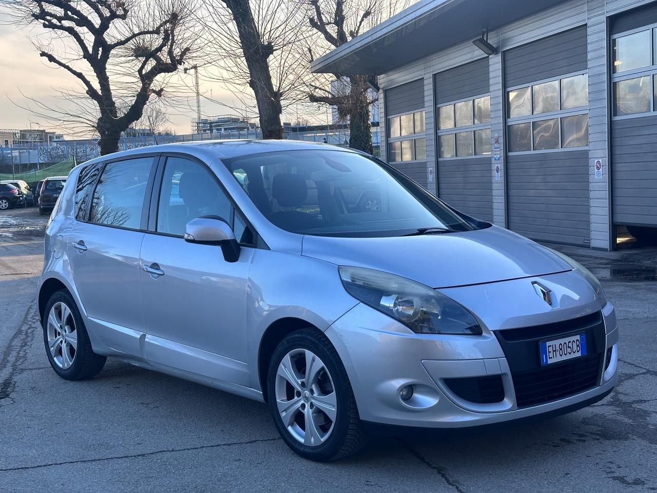Renault Scenic Scénic X-Mod 1.6 Gpl Attractive