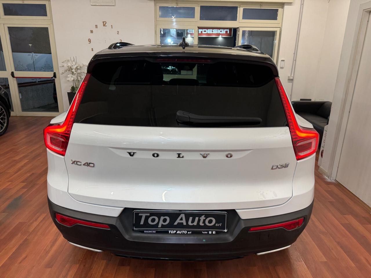 VOLVO XC40 XC 40 D3 GEARTRONIC R DESIGN / TETTO