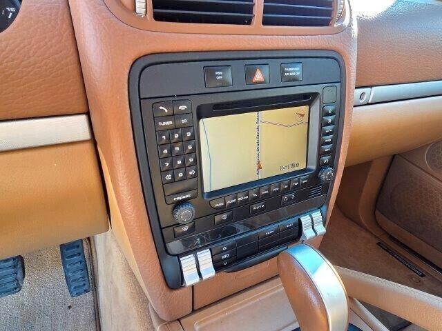 Porsche CAYENNE 3.2 V6 -UNI PRO -