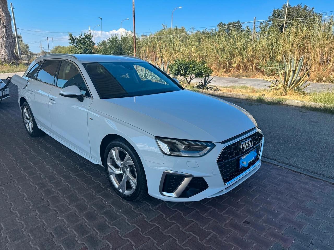 Audi A4 RS 4 Avant