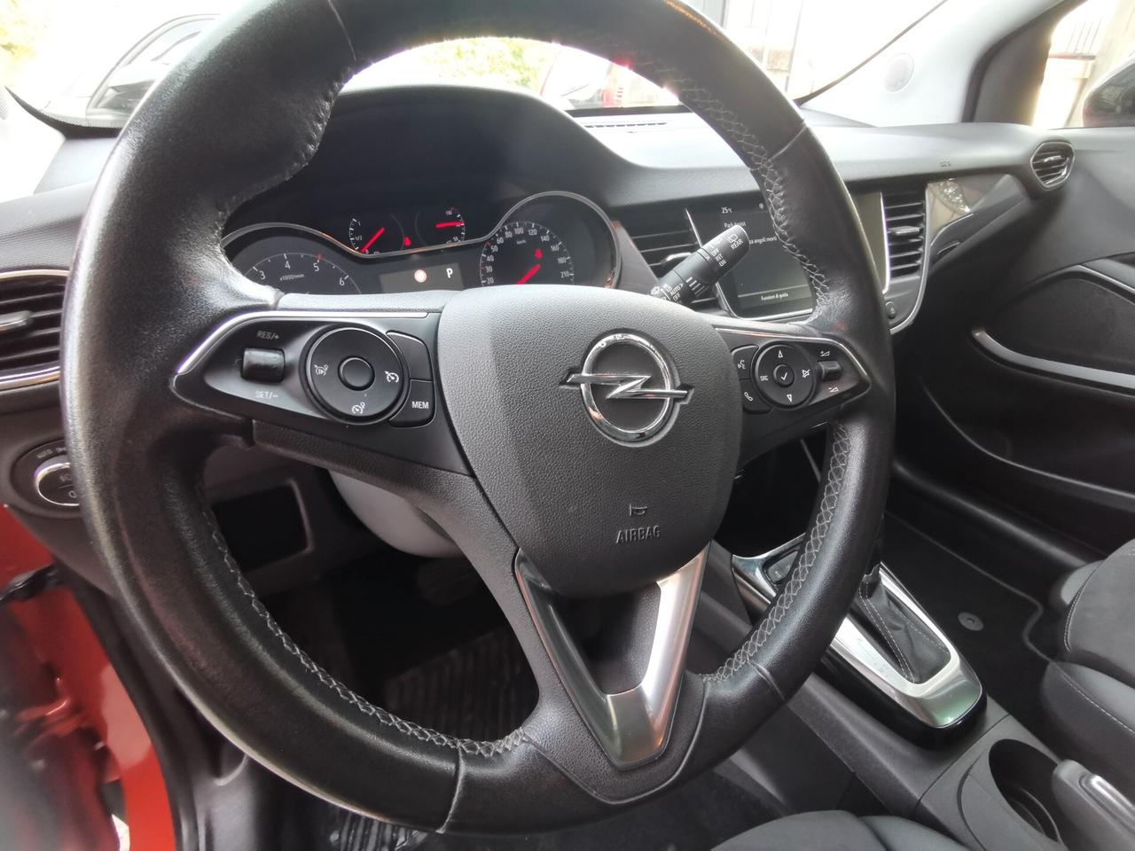 Opel Crossland 1.5 ECOTEC D 120 CV AUTOMATICA Design & Tech