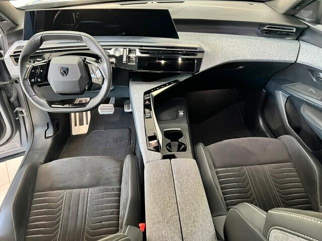 Peugeot 3008 Hybrid 136 e-DCS6 GT