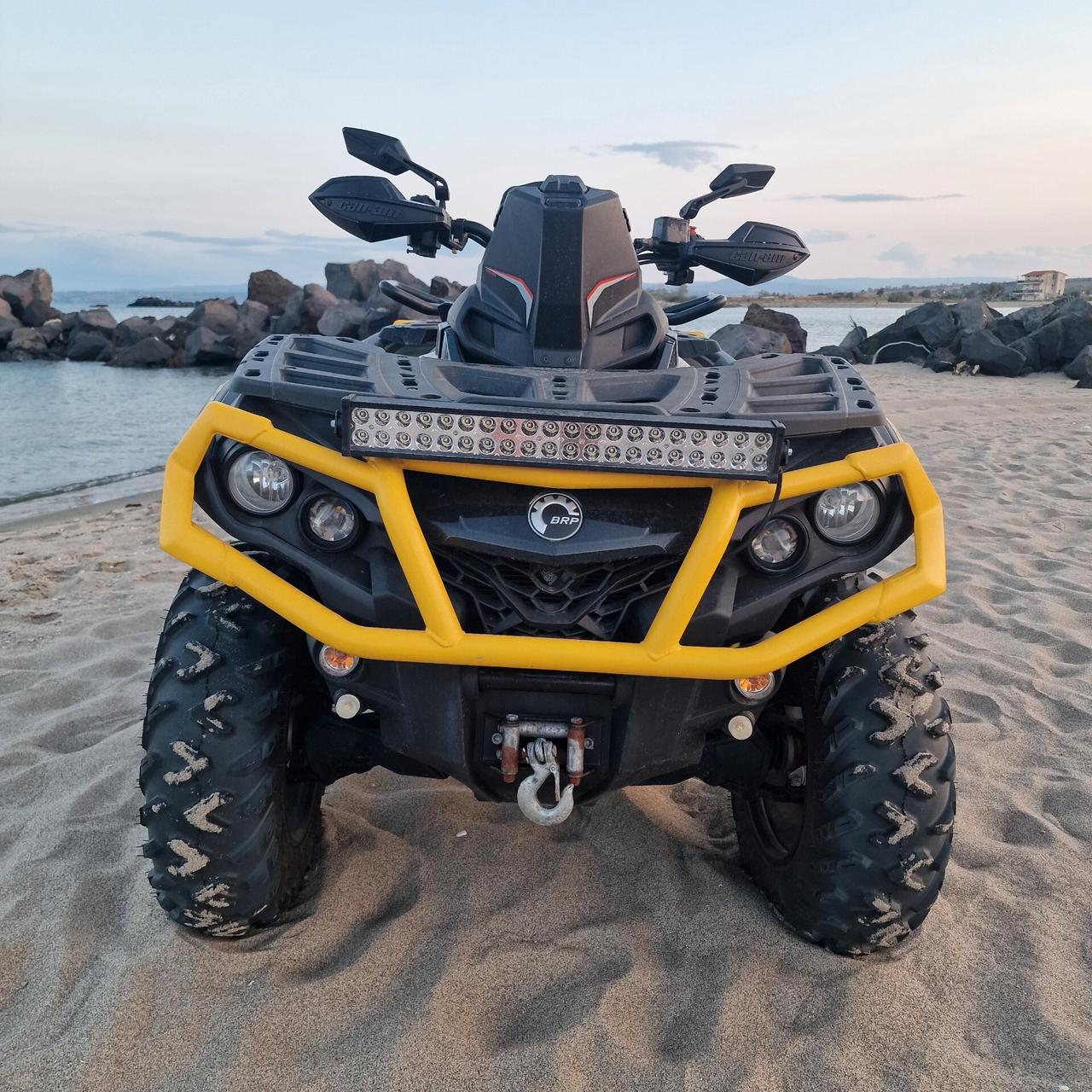 Can-am Outlander 1.0cc