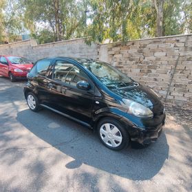 Toyota Aygo 1.0 12V VVT-i 3 porte Lounge Connect