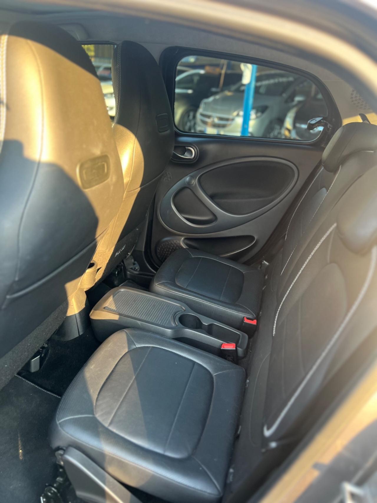 Smart ForFour BRABUS 0.9 Turbo twinamic Xclusive