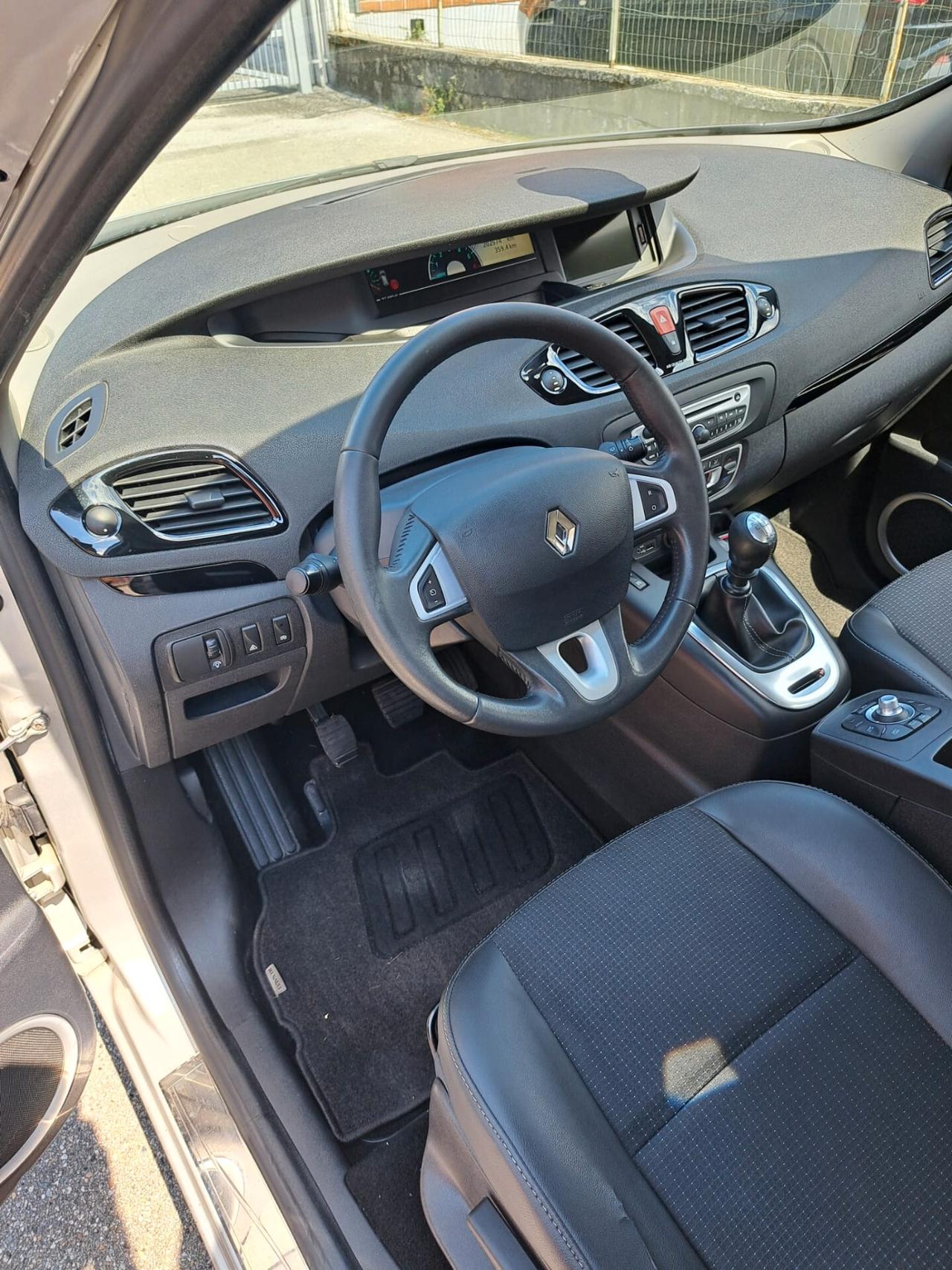 Renault Scenic Scénic X-Mod 1.6 dCi 130CV Dynamique