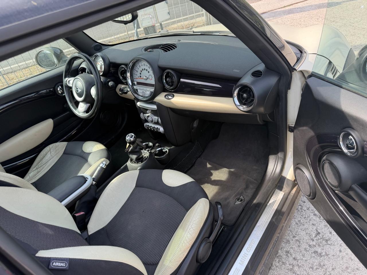Mini 1.6 16V Cooper D