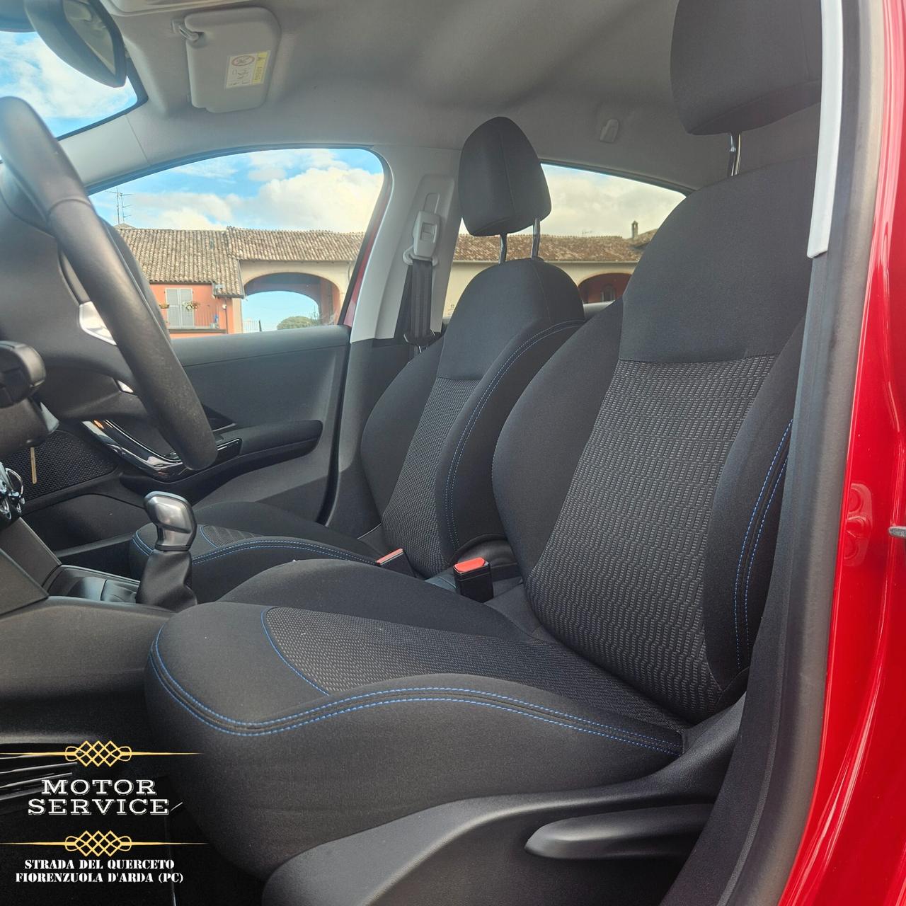 Peugeot 208 UNIPRO 33000KM PREZZO REALE