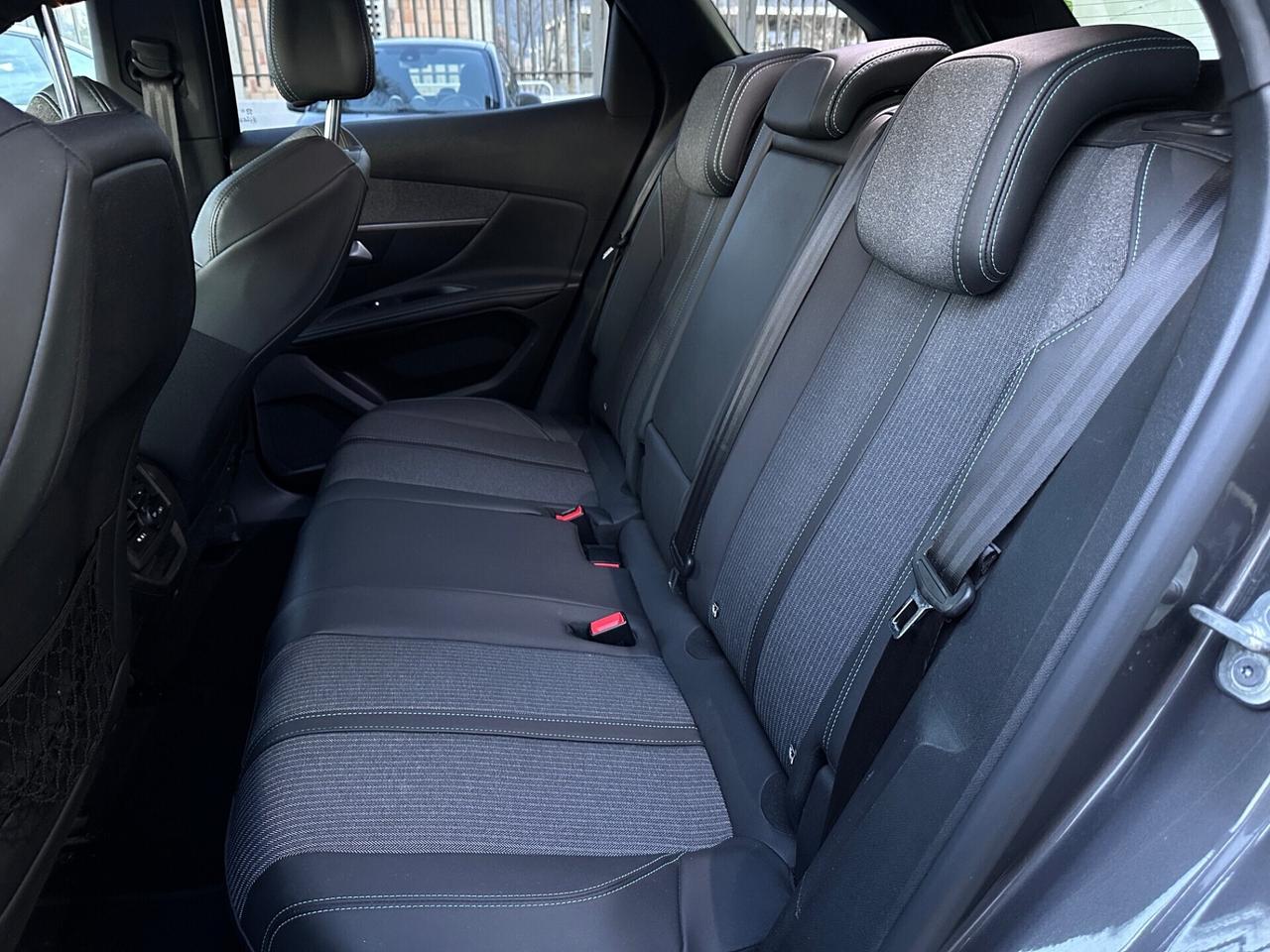 Peugeot 3008 BlueHDi 130 S&S EAT8 Allure Pack