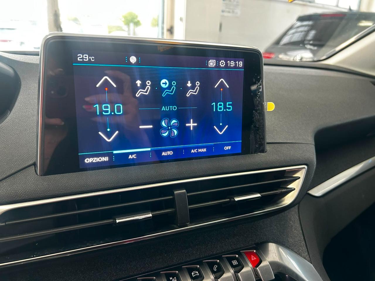 Peugeot 3008 BlueHDi 2018