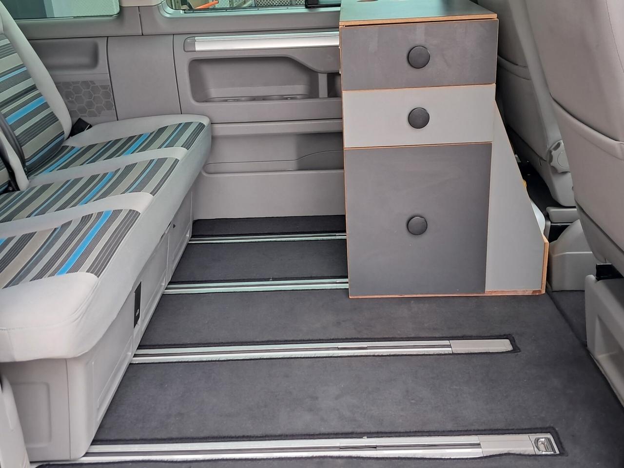 VOLKSWAGEN T5 CALIFORNIA BEACH 2.0 TDI 140 CV AUTOCARAVAN