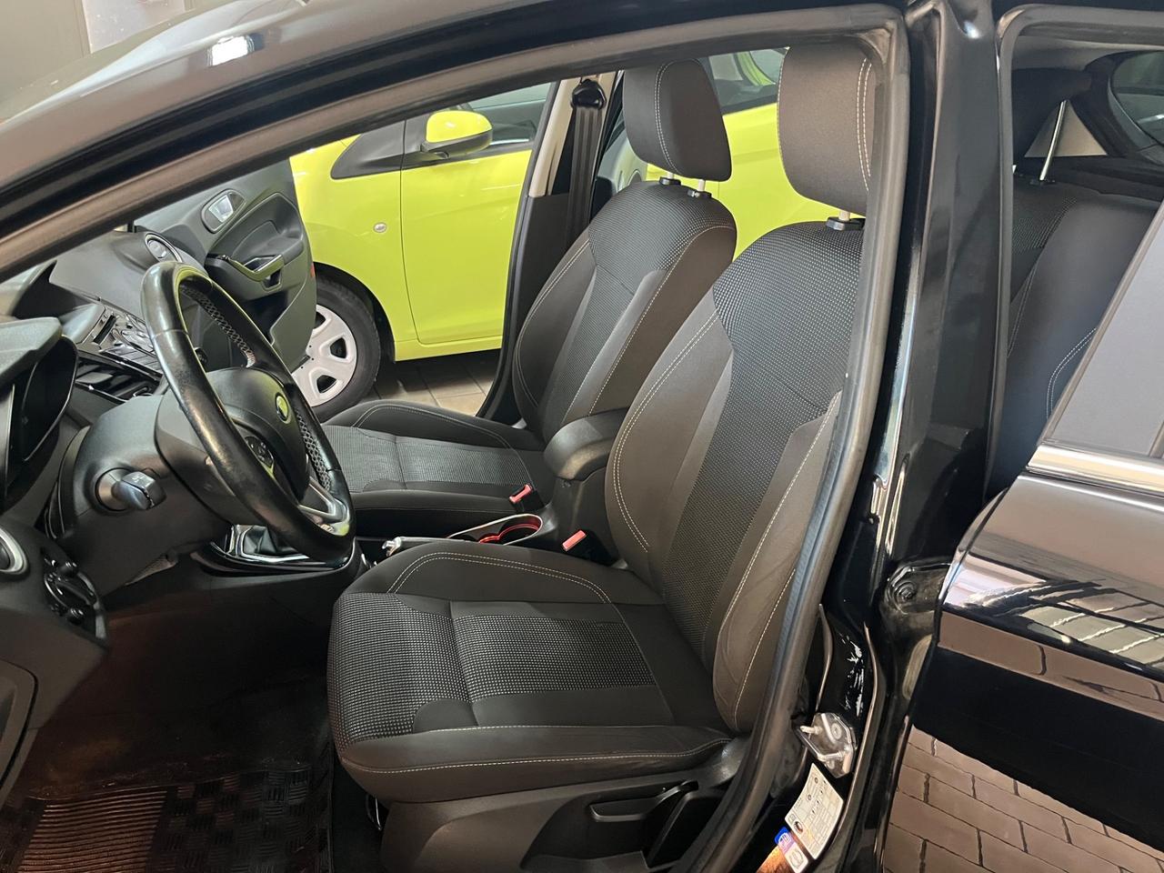 Ford Fiesta 1.4 5p. Bz.- GPL Titanium 2016