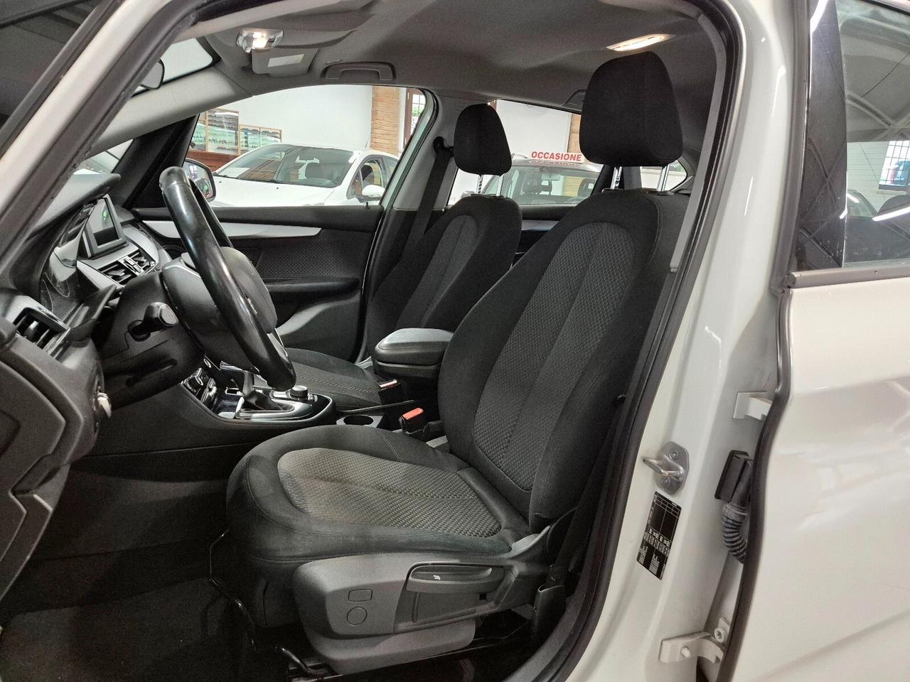 Bmw 2er Active Tourer 218d Active Tourer Advantage ** automatica **