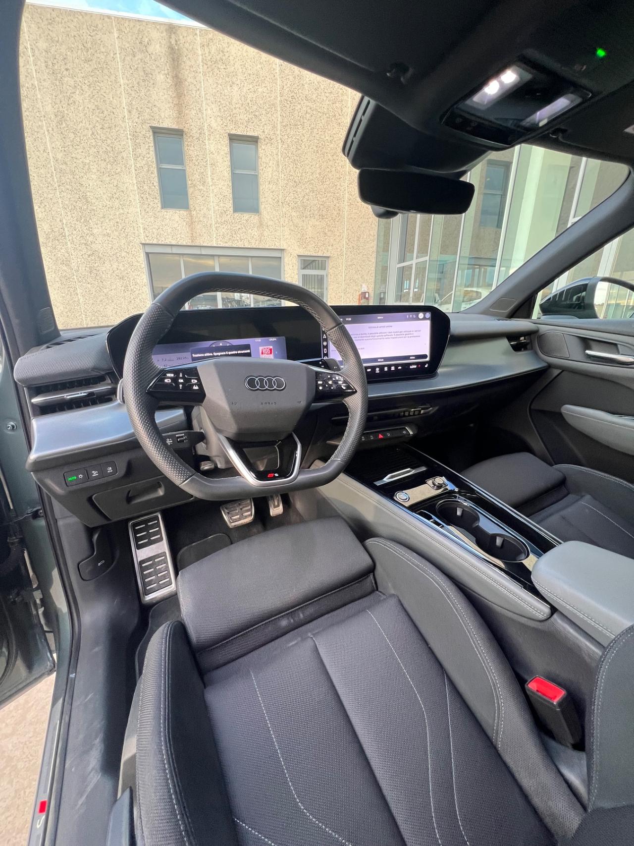 Audi Q3 1.5 150CV tfsi mhev S line s-tronic - possibilità noleggio no scoring