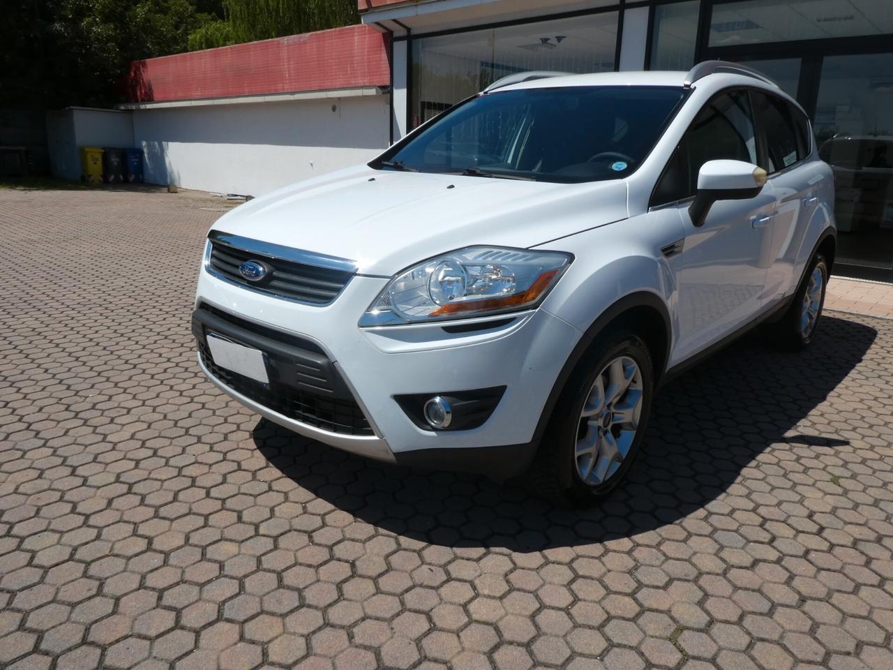 Ford Kuga Kuga+ 2.0 TDCi 140 CV 2WD DPF