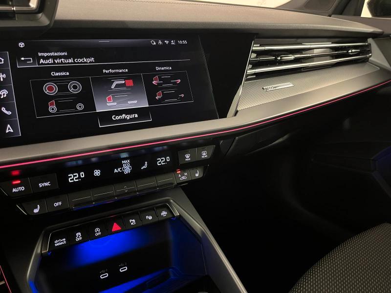 Audi A3 Sportback 2.0 tdi S line edition 150cv s-tronic*MATRIX-18°-LOOK NERO*SENZA VINCOLI