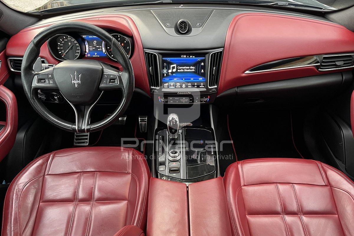 MASERATI Levante V6 Diesel 275 CV AWD