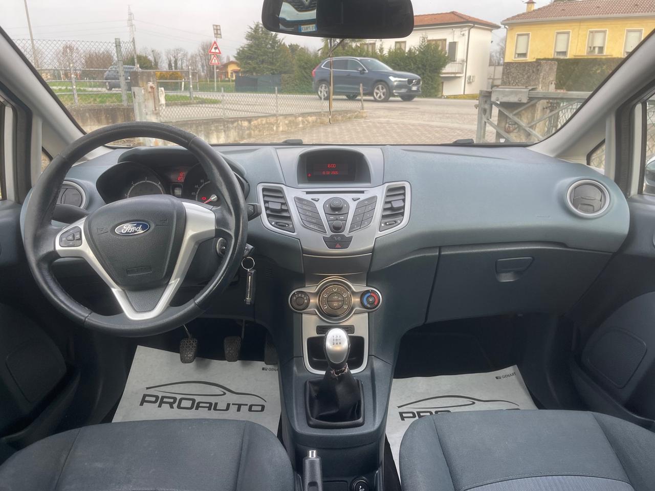 Ford Fiesta 1.6 TDCi 90CV 5 porte DPF Titanium