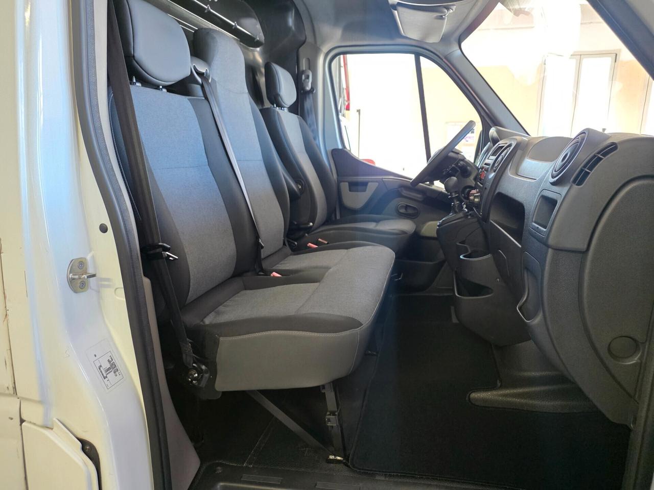Nissan NV400 35 2.3 dCi PC-TN Furgone