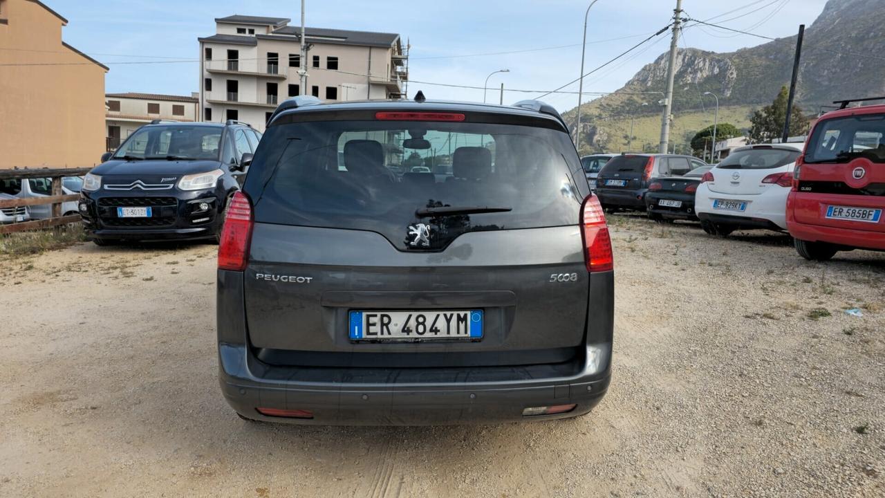 PEUGEOT 5008 2.0 HDI 163 CV ALLURE E5 CAMBIO AUTOMATICO INTERNI IN PELLE