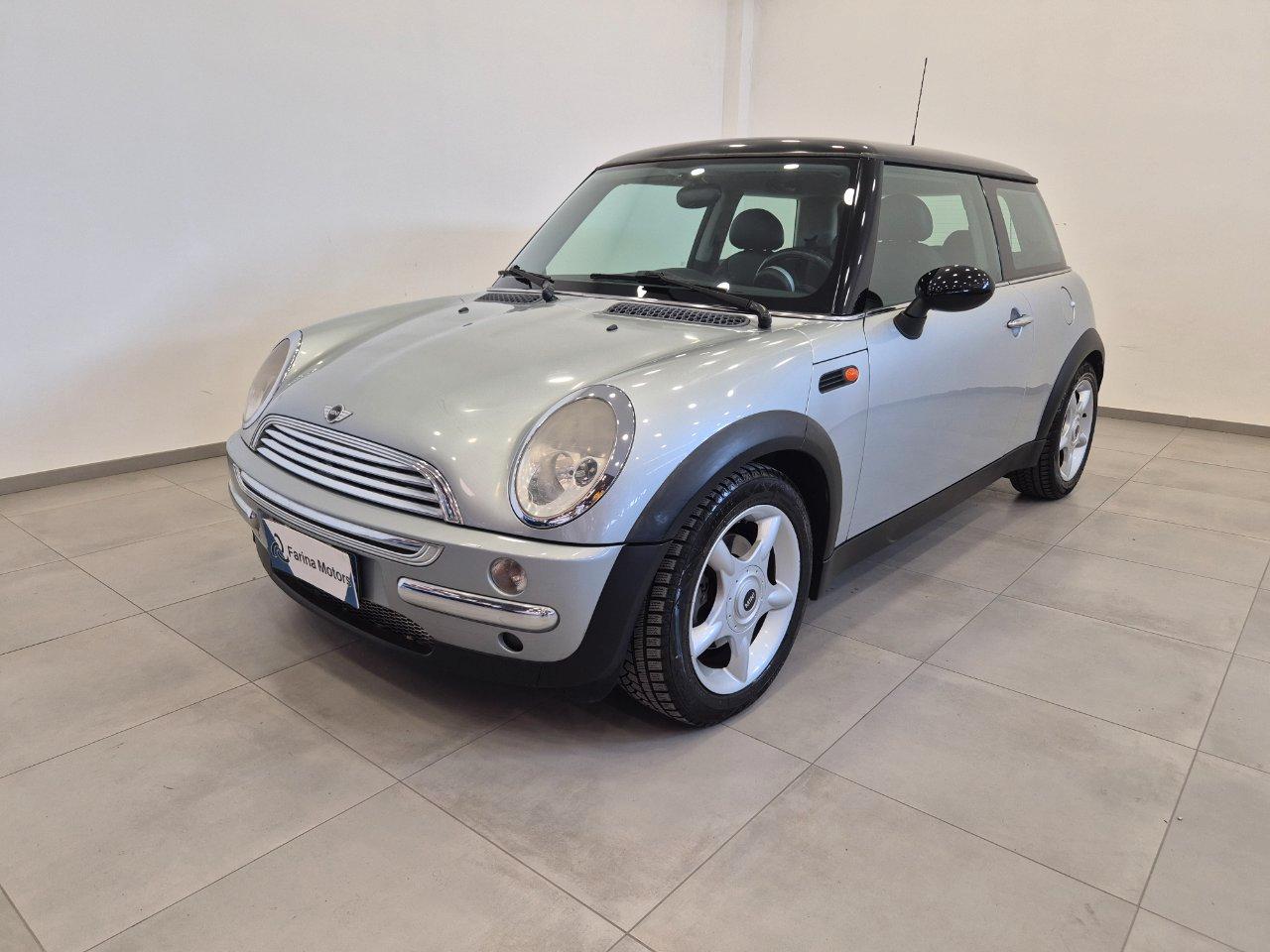 Mini Cooper 1.6 3 p. - NEOPATENTATI