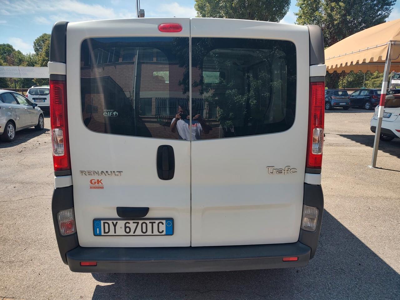 Renault Trafic T27 2.0 DCI 115 CV L1H1, OK NEOPATENTATI