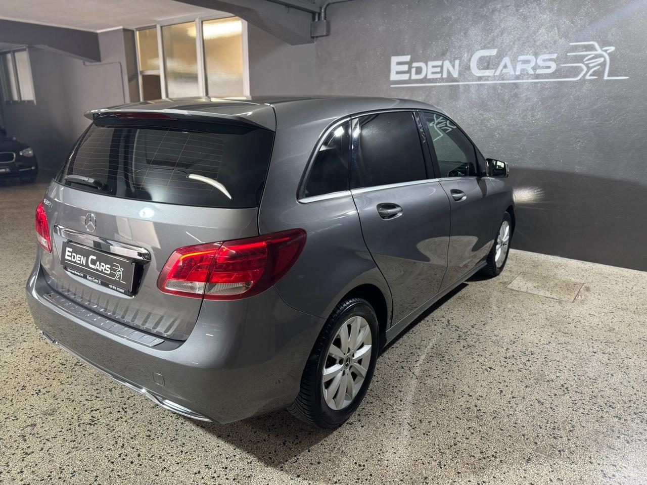 Mercedes-benz B 180 B 180 d Automatic Premium