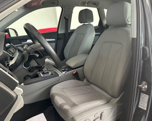 AUDI Q5 50 TFSI e quattro S tronic Business