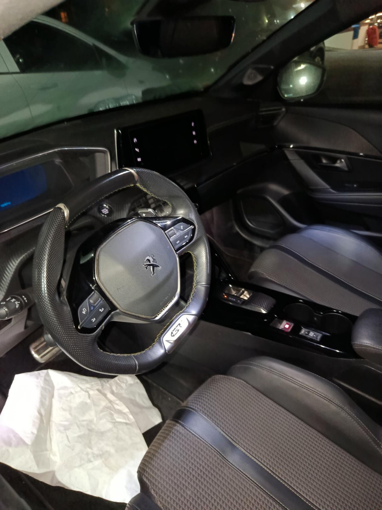 Peugeot 208 PureTech 130 Stop&Start EAT8 5 porte GT