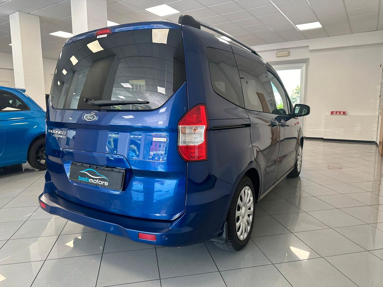 Ford Tourneo Courier 1.0 EcoBoost 100 CV Titanium