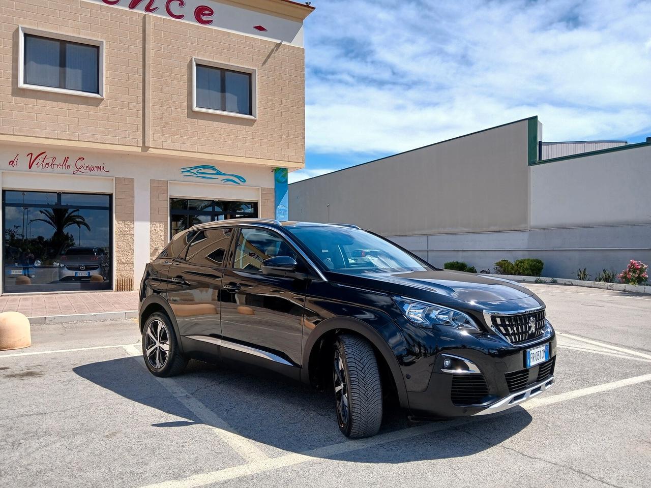 PEUGEOT 3008 1.5 130CV