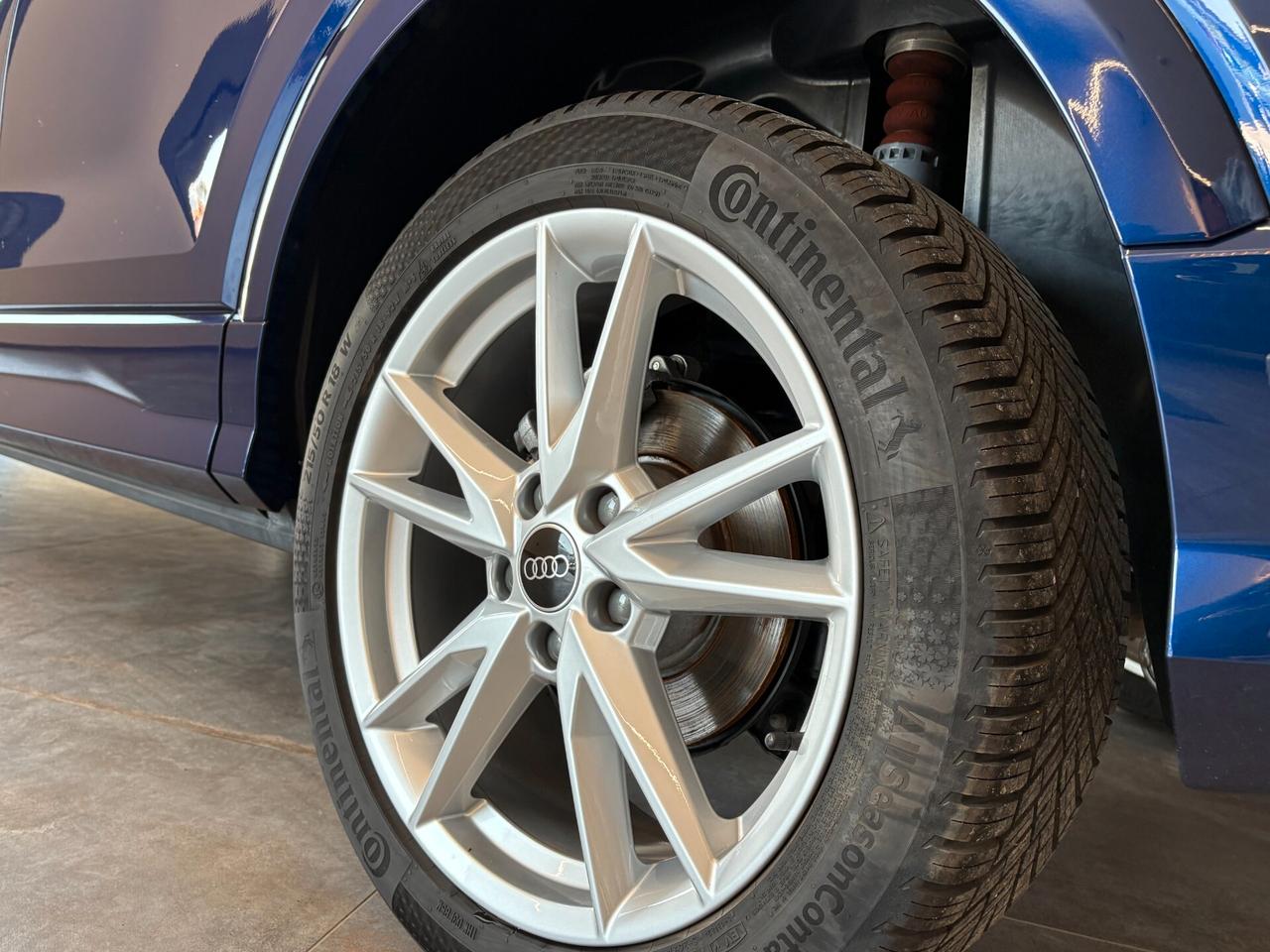 Audi Q2 35 TDI S tronic line Edition