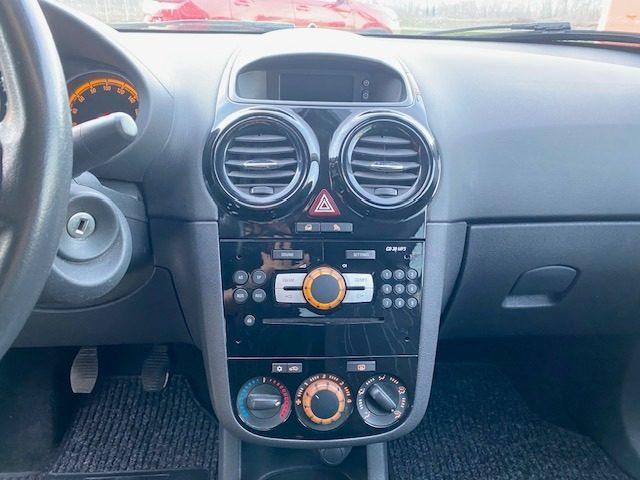 OPEL Corsa 1.2 3 porte "UNICO PROPRIETARIO"