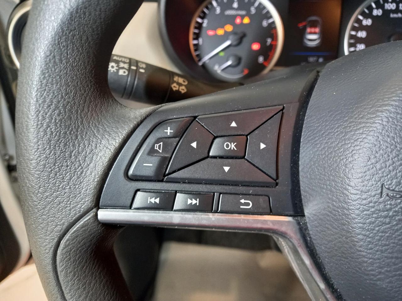 Nissan Micra IG-T 100 5 porte Tekna