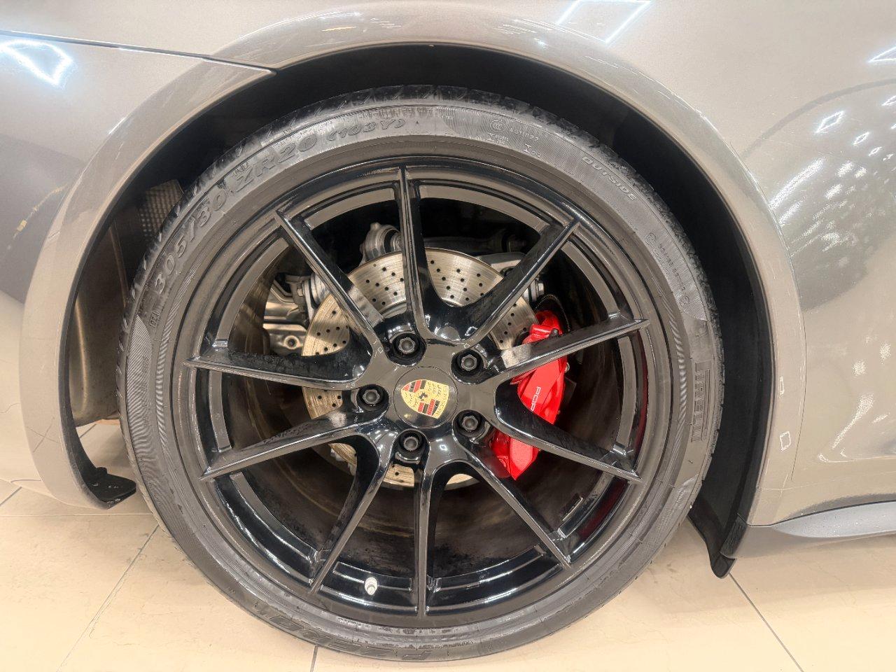 Porsche 911 Cabrio 3.8 Carrera 4S