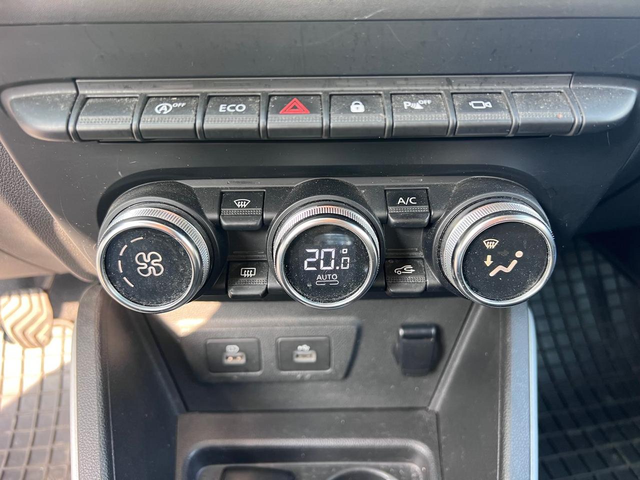 Dacia Duster 1.0 TCe 100CV #9700