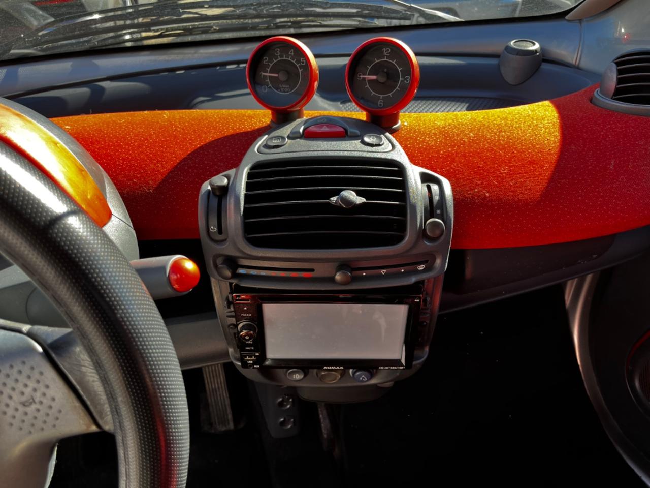 Smart 700 city-coupé pure (45 kW)