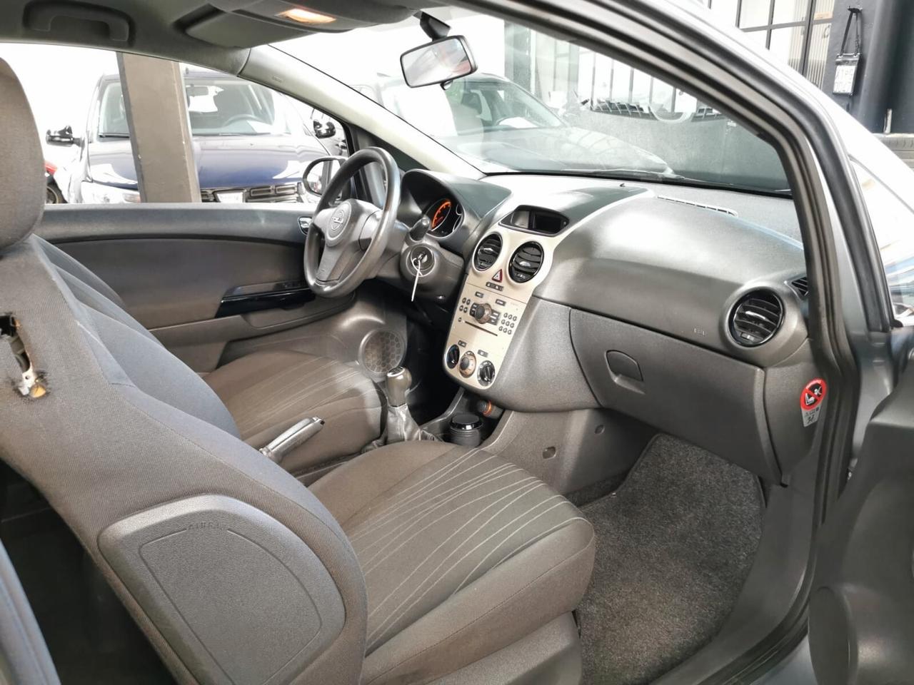 Opel Corsa 1.2 Sport NEOPATENTATI GARANZIA 12 MESI