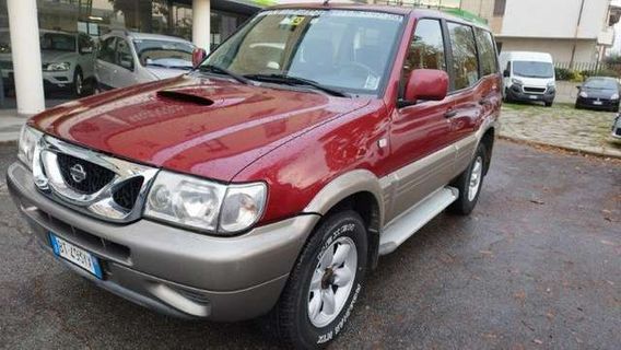 Nissan Terrano Terrano 5p 2.7 tdi Autocarro 5 posti