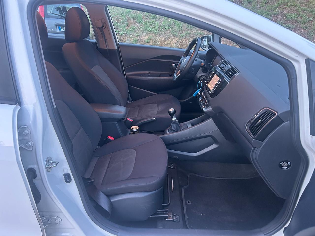 Kia Rio 1.2 CVVT 5p. ECO GPL Cool neopatentati