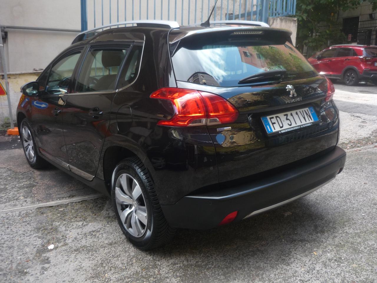 Peugeot 2008 PureTech 82 Allure