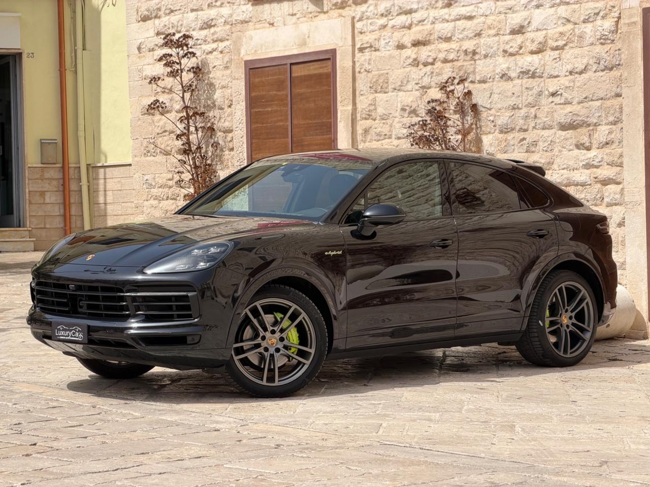 Porsche Cayenne COUPE 3.0 V6 462 CV E-HYBRID