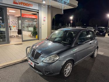 Lancia Ypsilon 1.3 MJT 75 CV NEOPATENTETI