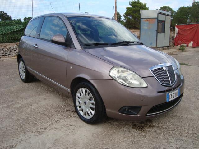 Lancia Ypsilon 1.3 MJT 75 CV Automatica