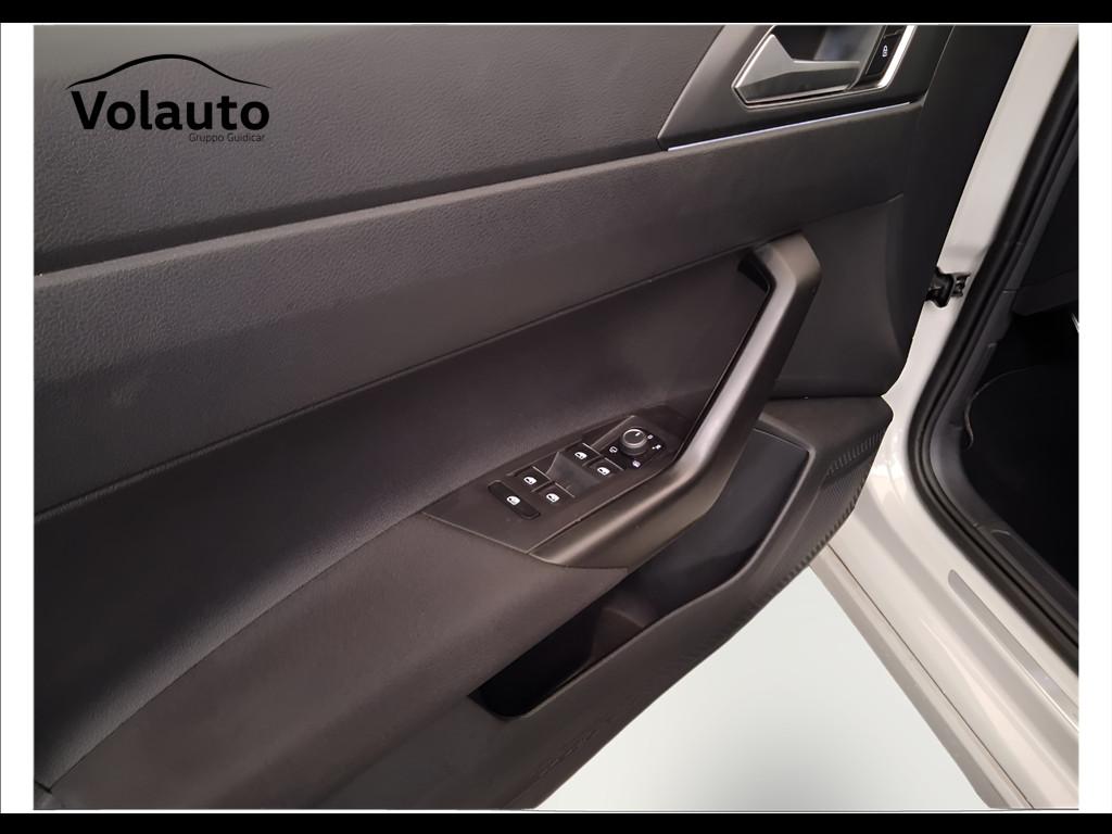 VOLKSWAGEN Taigo - Taigo 1.0 tsi R-Line 110cv dsg