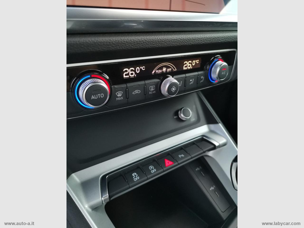 AUDI Q3 35 TDI S tronic Business Advanced