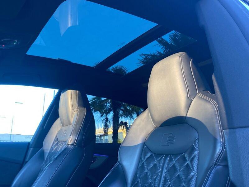 Audi Q8 SQ8 TDI mHEV V8 quattro tiptronic 435 CV