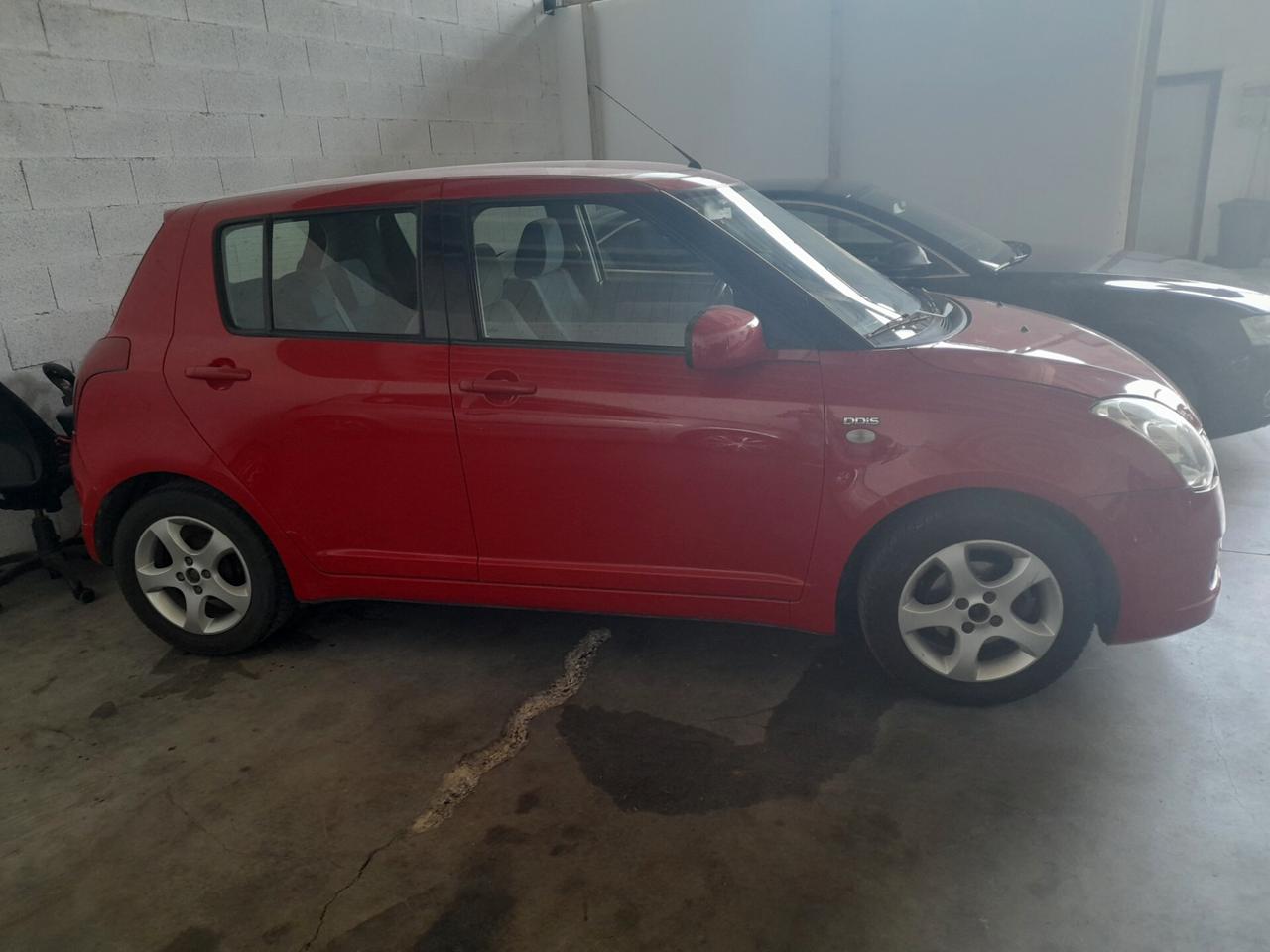 Suzuki Swift 1.3 DDiS 5p. GLX