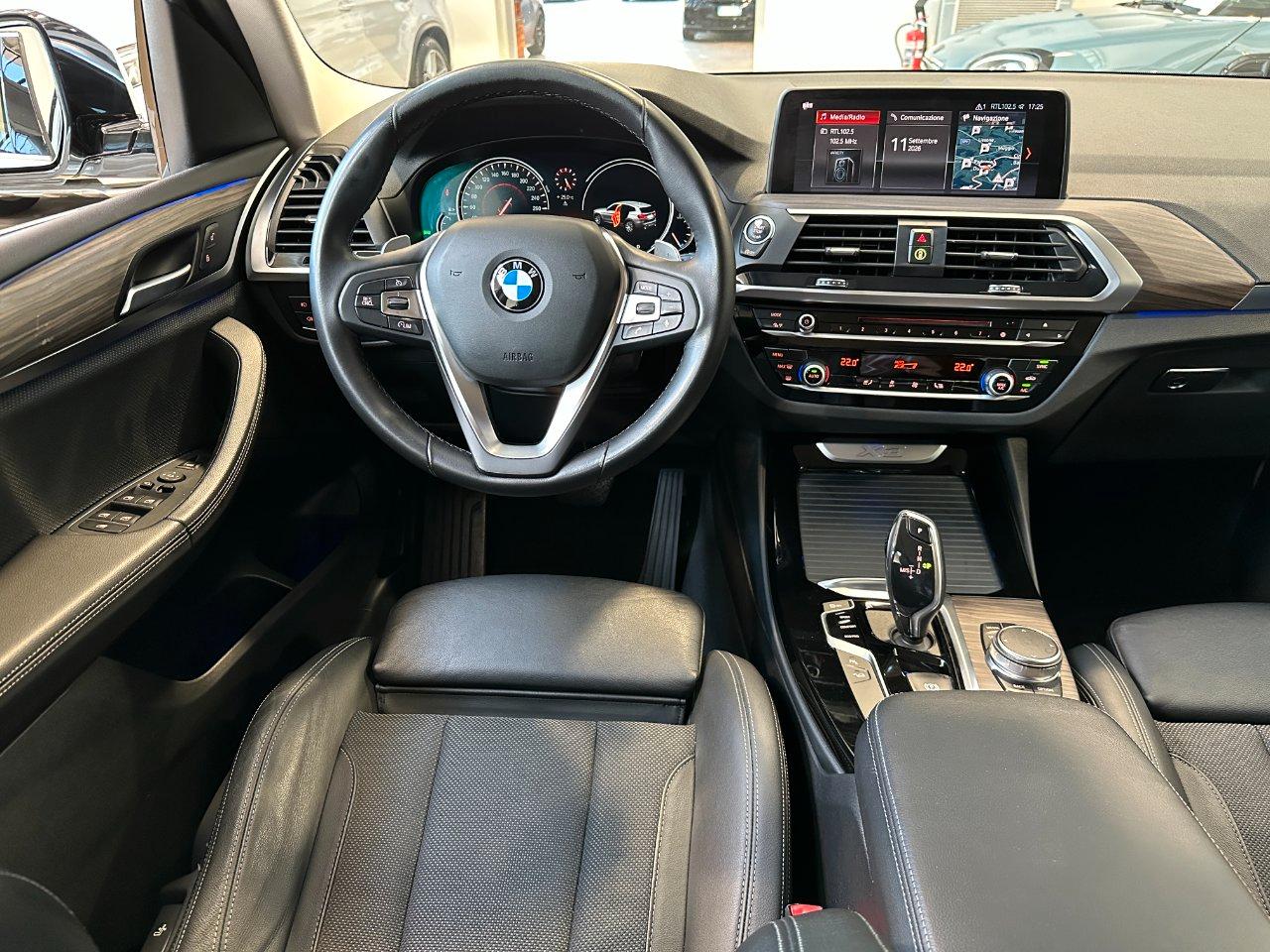 BMW X3 xdrive20d xLine-LED-19"-Telecamera-Navi PRO